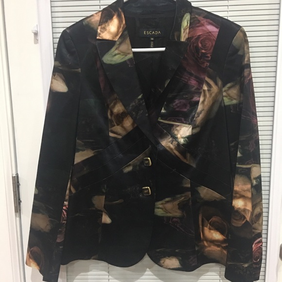 Escada Blazer - Picture 3 of 3